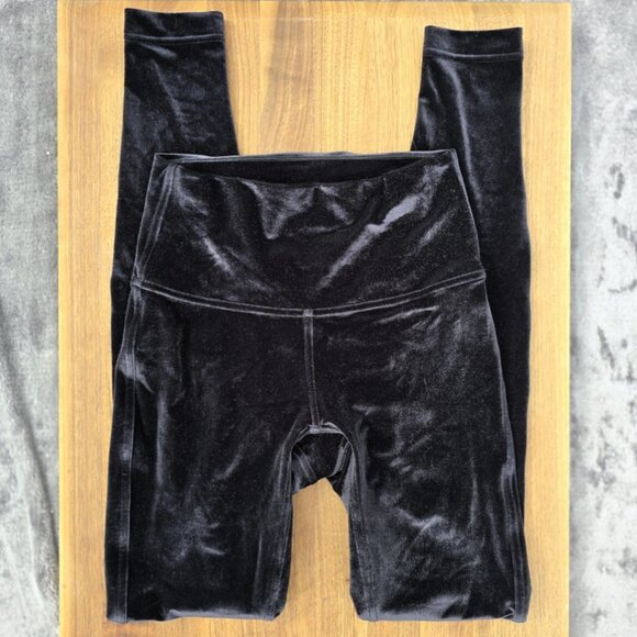 Lululemon Black Velvet Wunder Under High-Rise Leggings – Size 4 - Picture 4 of 5